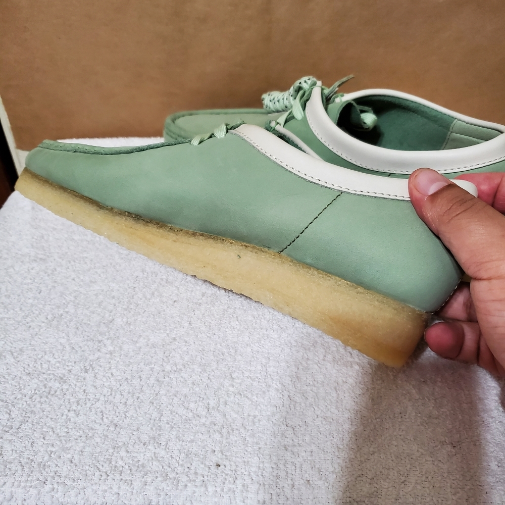 SOLD Clarks wallabee - Picture 8 of 15